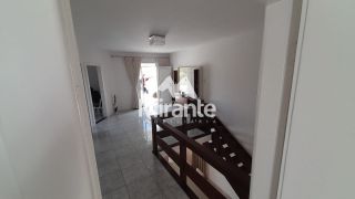 Casa Para Vender com 4 quartos sendo 3 suítes no bairro Santa Mônica em Feira De Santana