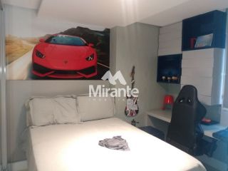 Apartamento Mobiliado Para Vender com 4 quartos sendo 3 suítes no bairro Santa Mônica em Feira De Santana