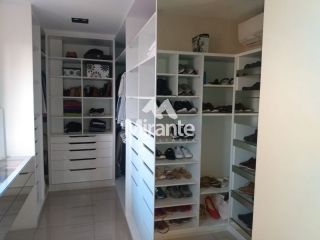 Apartamento Mobiliado Para Vender com 4 quartos sendo 3 suítes no bairro Santa Mônica em Feira De Santana