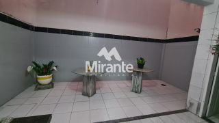 Casa Para Vender com 4 quartos sendo 2 suítes no bairro Capuchinhos em Feira De Santana