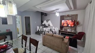 Casa Para Vender com 4 quartos sendo 2 suítes no bairro Capuchinhos em Feira De Santana