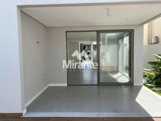 Casa Para Vender com 4 quartos sendo 3 suítes no bairro Papagaio em Feira De Santana