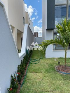 Casa Para Vender com 4 quartos sendo 3 suítes no bairro Papagaio em Feira De Santana