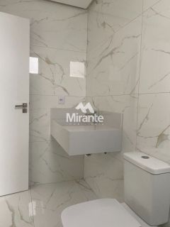 Casa Para Vender com 4 quartos sendo 3 suítes no bairro Papagaio em Feira De Santana