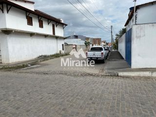 Lote / Terreno de Bairro Para Vender no bairro Parque Ipê em Feira De Santana