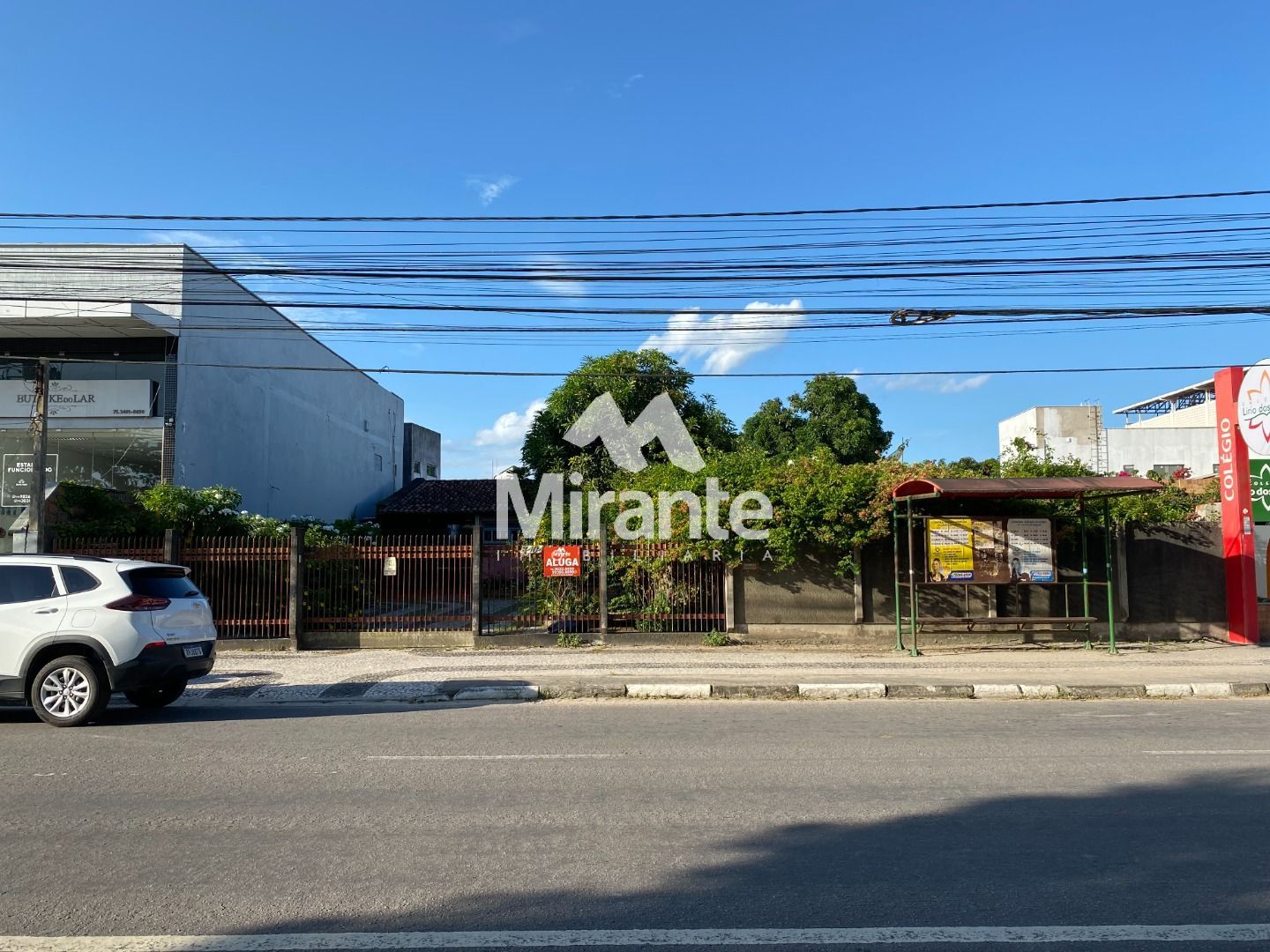 Casa Para Alugar no bairro Centro em Feira De Santana
