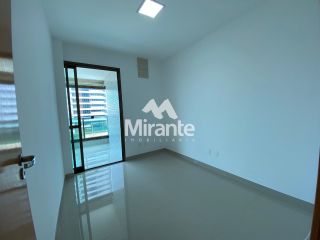 Apartamento Para Vender com 3 quartos sendo 3 suítes no bairro Santa Mônica em Feira De Santana
