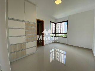 Apartamento Para Vender com 3 quartos sendo 3 suítes no bairro Santa Mônica em Feira De Santana