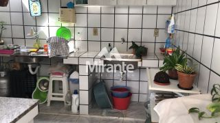 Casa de Condomínio Para Vender com 3 quartos sendo 3 suítes no bairro Santa Mônica em Feira De Santana
