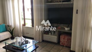 Casa de Condomínio Para Vender com 3 quartos sendo 3 suítes no bairro Santa Mônica em Feira De Santana