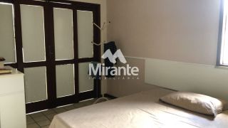 Casa de Condomínio Para Vender com 3 quartos sendo 3 suítes no bairro Santa Mônica em Feira De Santana