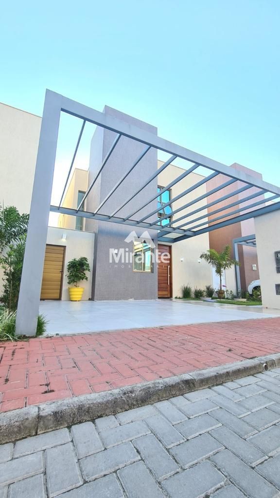 Casa de Condomínio Para Vender com 3 quartos sendo 3 suítes no bairro Sim em Feira De Santana