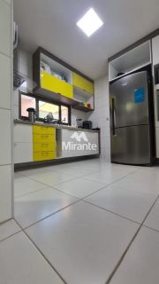 Casa de Condomínio Para Vender com 3 quartos sendo 3 suítes no bairro Sim em Feira De Santana