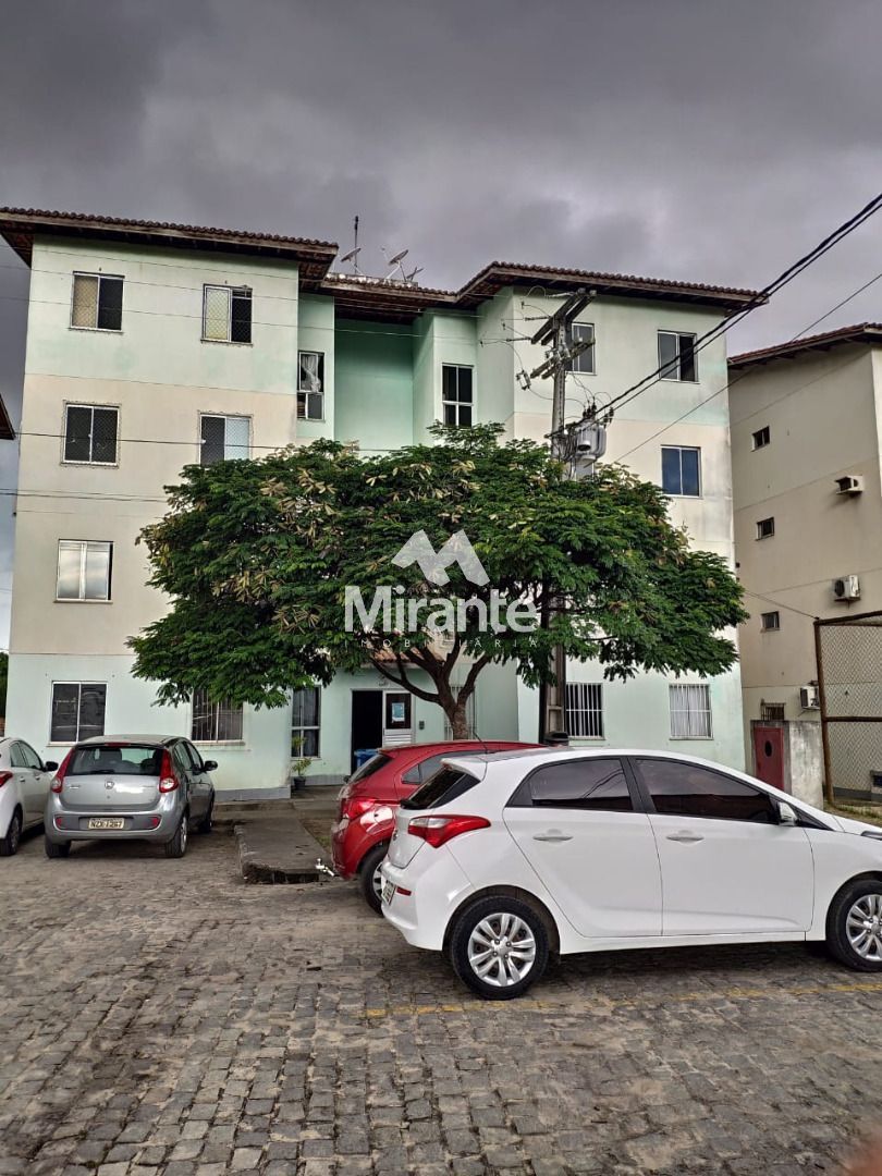 Apartamento Para Vender com 2 quartos no bairro Baraúnas em Feira De Santana