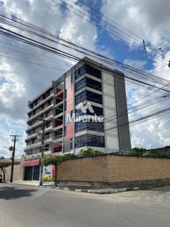 Apartamento Para Vender com 4 quartos 4 suítes no bairro Capuchinhos em Feira De Santana