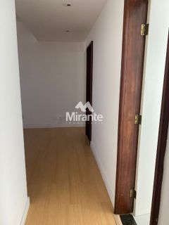 Apartamento Para Vender com 4 quartos 4 suítes no bairro Capuchinhos em Feira De Santana