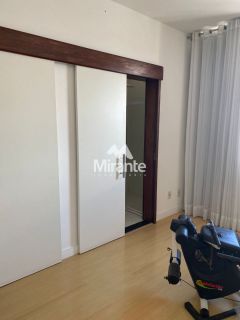 Apartamento Para Vender com 4 quartos 4 suítes no bairro Capuchinhos em Feira De Santana