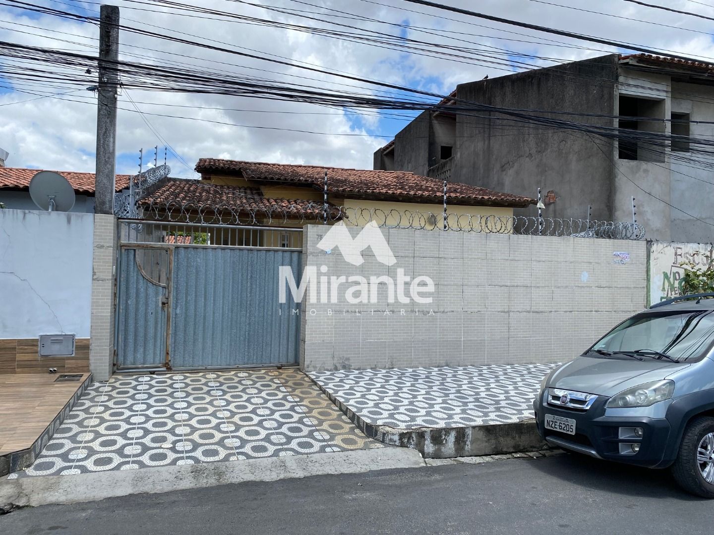 Casa Para Vender com 3 quartos sendo 1 suítes no bairro Parque Getúlio Vargas em Feira De Santana