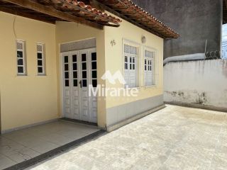 Casa Para Vender com 3 quartos sendo 1 suítes no bairro Parque Getúlio Vargas em Feira De Santana