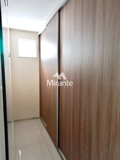 Casa de Condomínio Para Vender com 3 quartos sendo 3 suítes no bairro Pedra do Descanso em Feira De Santana