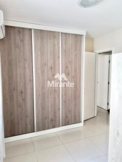 Casa de Condomínio Para Vender com 3 quartos sendo 3 suítes no bairro Pedra do Descanso em Feira De Santana