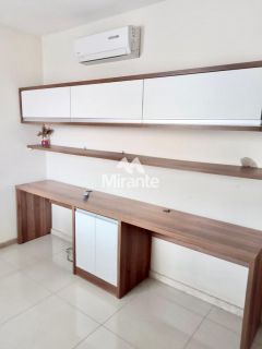 Casa de Condomínio Para Vender com 3 quartos sendo 3 suítes no bairro Pedra do Descanso em Feira De Santana