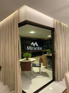 Apartamento Para Vender com 3 quartos sendo 3 suítes no bairro Santa Mônica em Feira De Santana