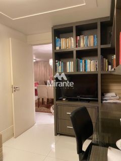 Apartamento Para Vender com 3 quartos sendo 3 suítes no bairro Santa Mônica em Feira De Santana