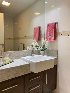 Apartamento Para Vender com 3 quartos sendo 3 suítes no bairro Santa Mônica em Feira De Santana