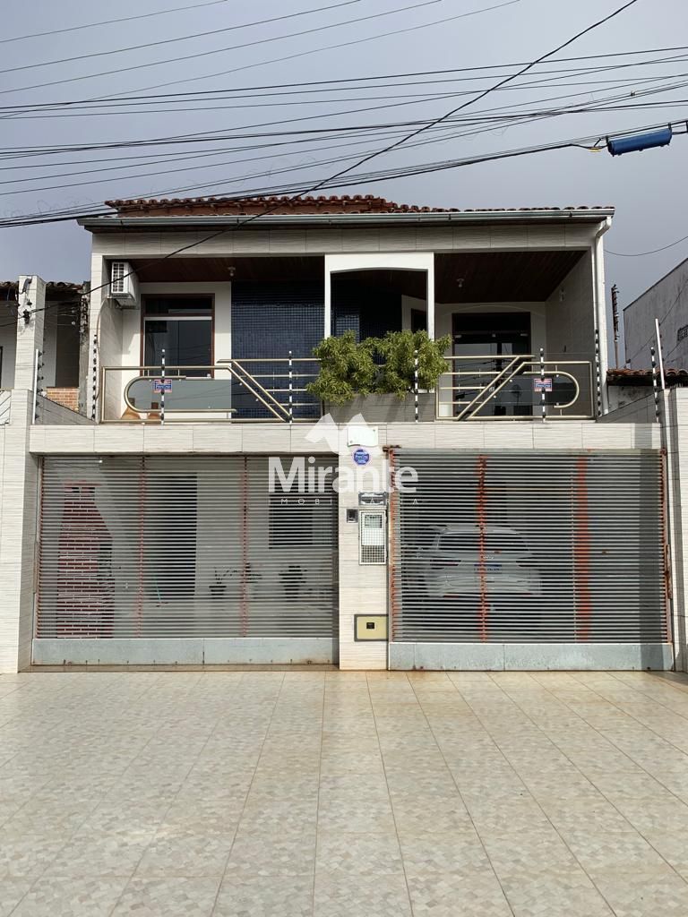 Casa Para Vender com 4 quartos sendo 3 suítes no bairro Queimadinha em Feira De Santana