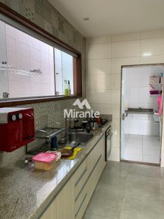 Casa Para Vender com 4 quartos sendo 3 suítes no bairro Queimadinha em Feira De Santana