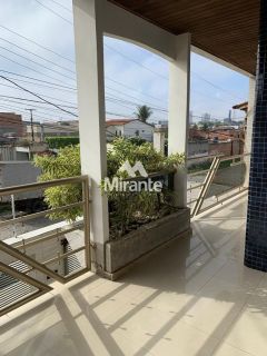 Casa Para Vender com 4 quartos sendo 3 suítes no bairro Queimadinha em Feira De Santana