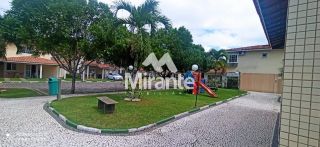 Casa de Condomínio Para Vender com 3 quartos sendo 1 suítes no bairro Capuchinhos em Feira De Santana