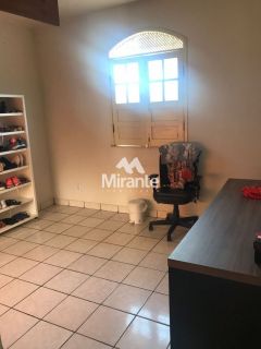 Casa Para Vender com 3 quartos no bairro Santa Mônica em Feira De Santana