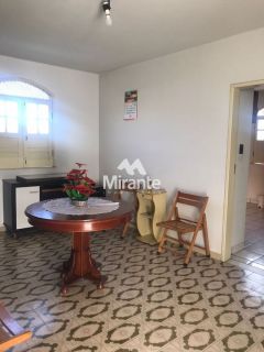 Casa Para Vender com 3 quartos no bairro Santa Mônica em Feira De Santana