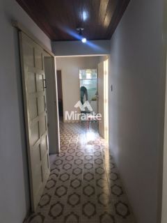 Casa Para Vender com 3 quartos no bairro Santa Mônica em Feira De Santana