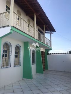 Casa Para Vender com 3 quartos no bairro Santa Mônica em Feira De Santana
