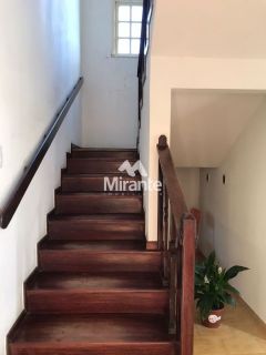 Casa Para Vender com 3 quartos no bairro Santa Mônica em Feira De Santana