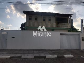 Casa Para Vender com 3 quartos no bairro Santa Mônica em Feira De Santana