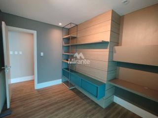 Apartamento Mobiliado Para Vender com 3 quartos sendo 3 suítes no bairro Santa Mônica em Feira De Santana