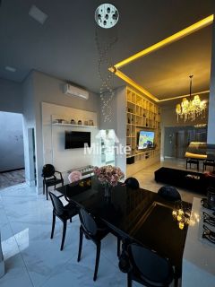 Casa Para Vender com 4 quartos sendo 4 suítes no bairro Pedra do Descanso em Feira De Santana