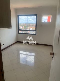Apartamento Para Alugar com 3 quartos sendo 3 suítes no bairro Kalilândia em Feira De Santana
