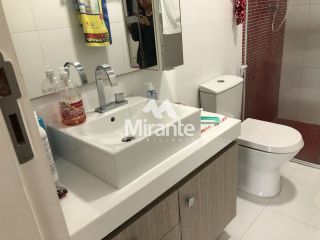 Casa de Condomínio Para Vender com 4 quartos sendo 4 suítes no bairro Sim em Feira De Santana