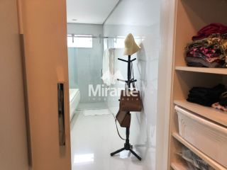 Casa de Condomínio Para Vender com 4 quartos sendo 4 suítes no bairro Sim em Feira De Santana