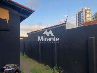 Casa Para Vender com 4 quartos no bairro Santa Mônica em Feira De Santana