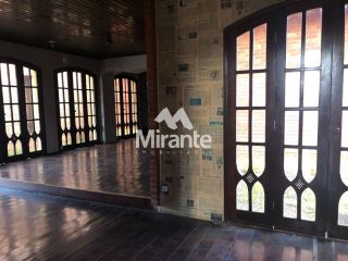 Casa Para Vender com 4 quartos no bairro Santa Mônica em Feira De Santana