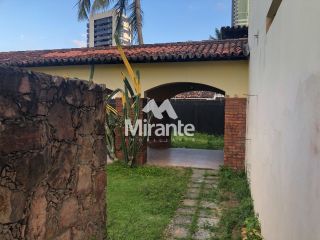 Casa Para Vender com 4 quartos no bairro Santa Mônica em Feira De Santana
