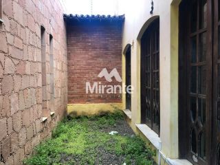 Casa Para Vender com 4 quartos no bairro Santa Mônica em Feira De Santana