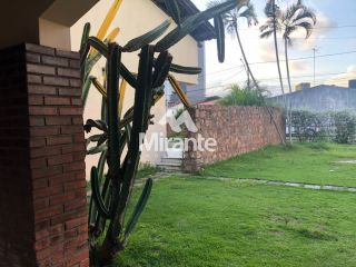 Casa Para Vender com 4 quartos no bairro Santa Mônica em Feira De Santana