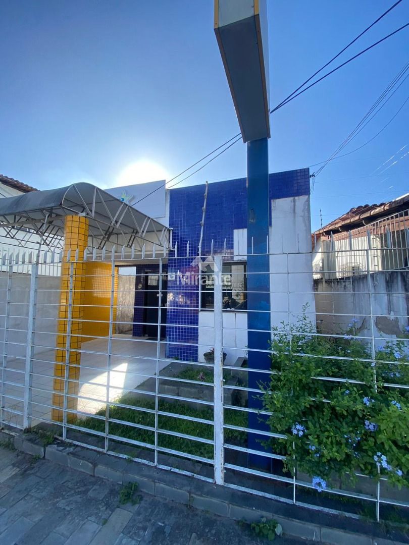 Casa Para Vender no bairro Kalilândia em Feira De Santana